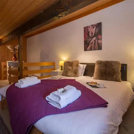 Chalet Chalet Bolt Hole *