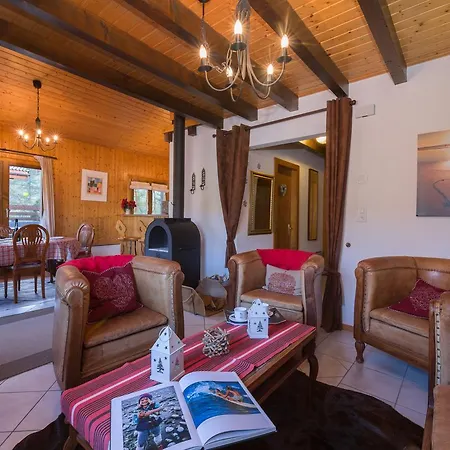 Chalet Chalet Bolt Hole *