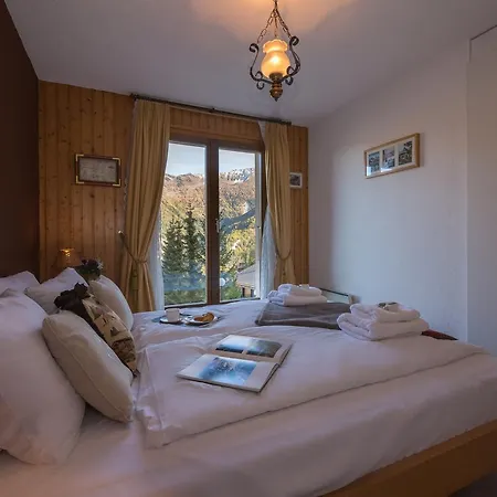 Chalet Bolt Hole Chalet *